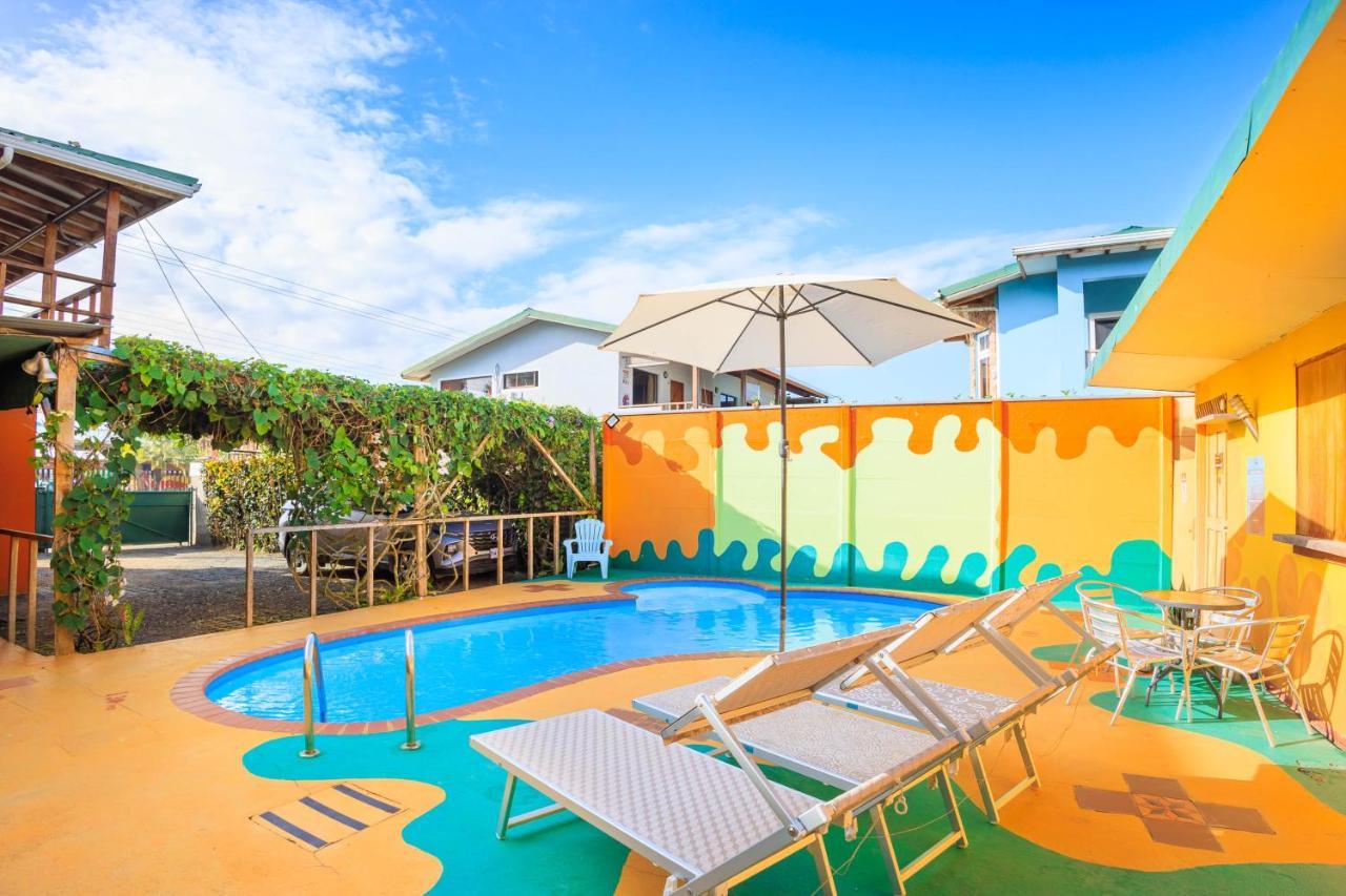 Hotel Boutique La Casa de las Flores Cahuita Extérieur photo